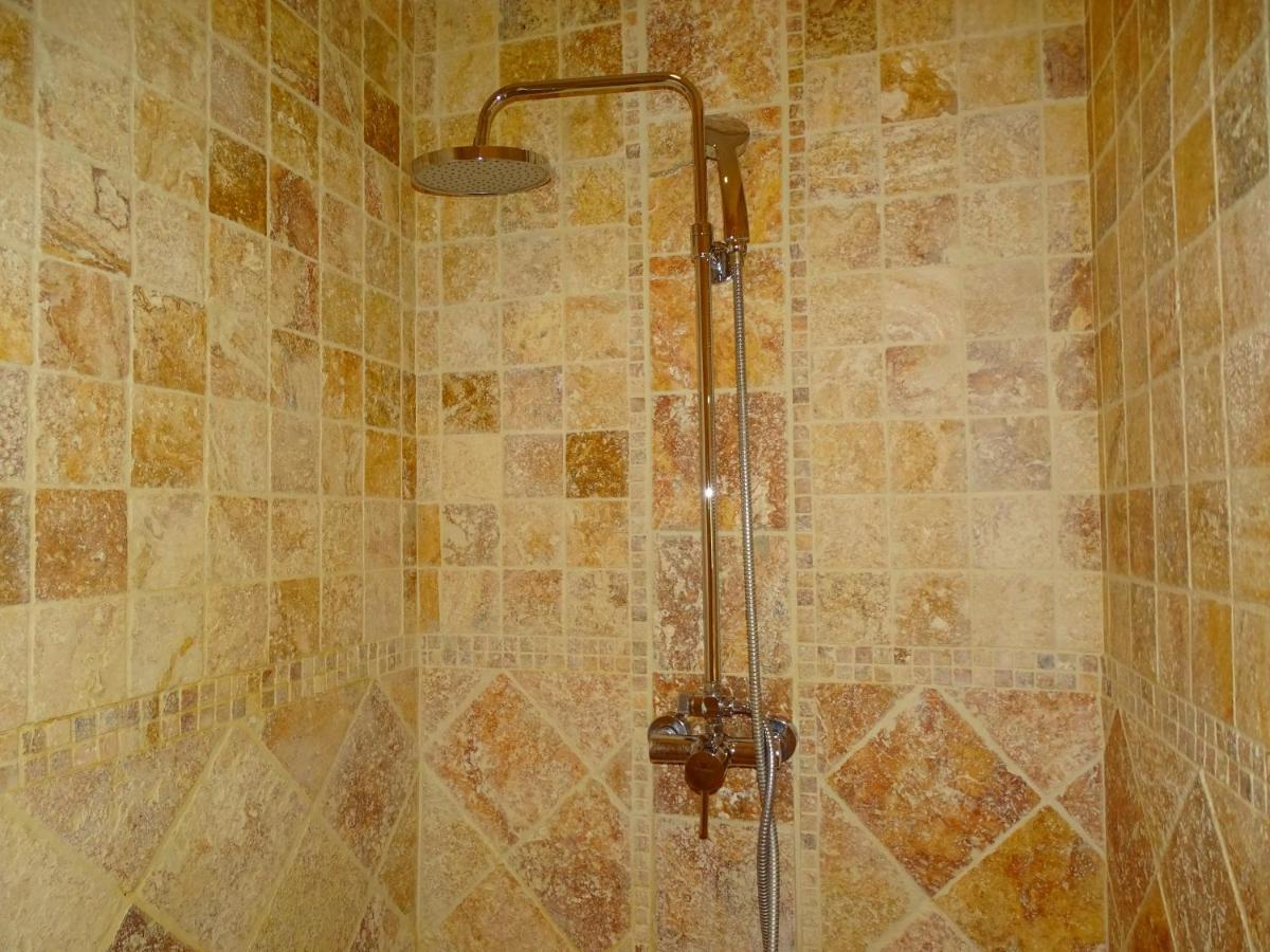 Caderousse Bastide Des Princes B&B מראה חיצוני תמונה