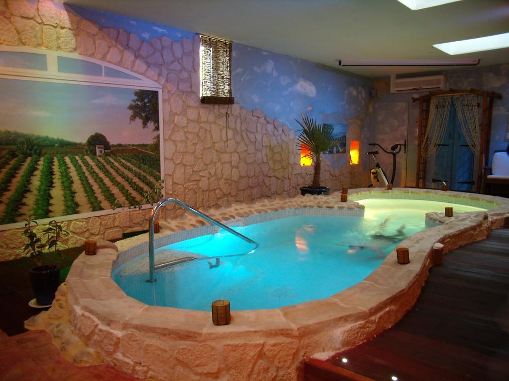 Caderousse Bastide Des Princes B&B מראה חיצוני תמונה