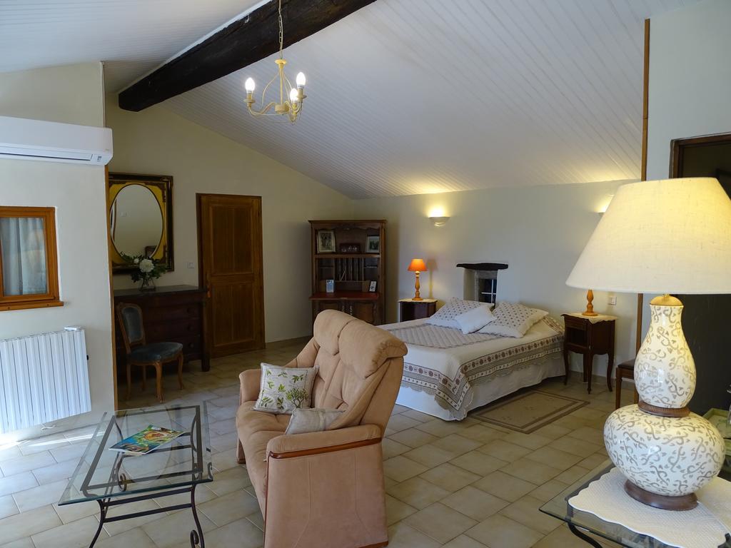 Caderousse Bastide Des Princes B&B מראה חיצוני תמונה