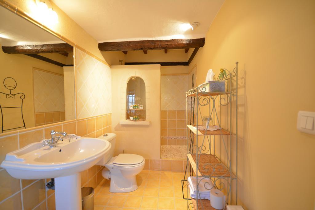 Caderousse Bastide Des Princes B&B מראה חיצוני תמונה